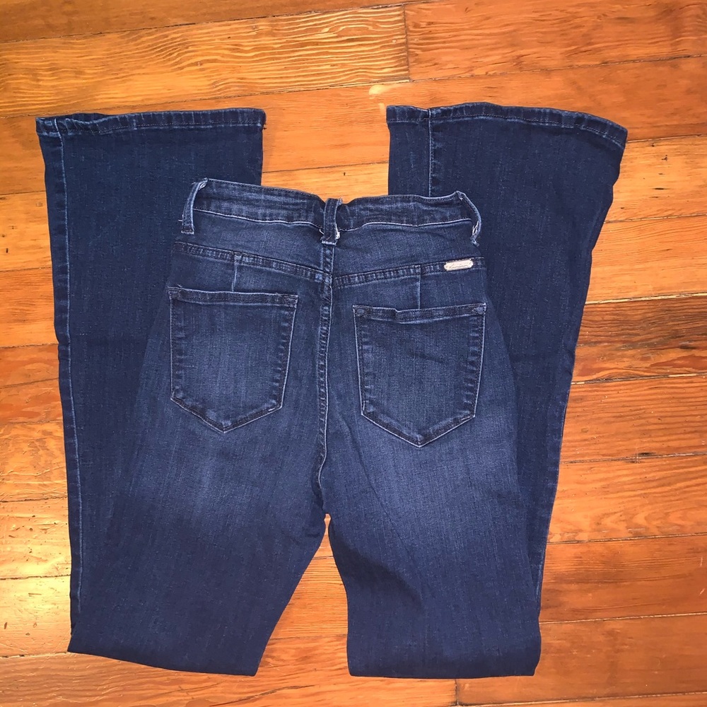 Kancan high rise flare jeans size: 26 💗💗